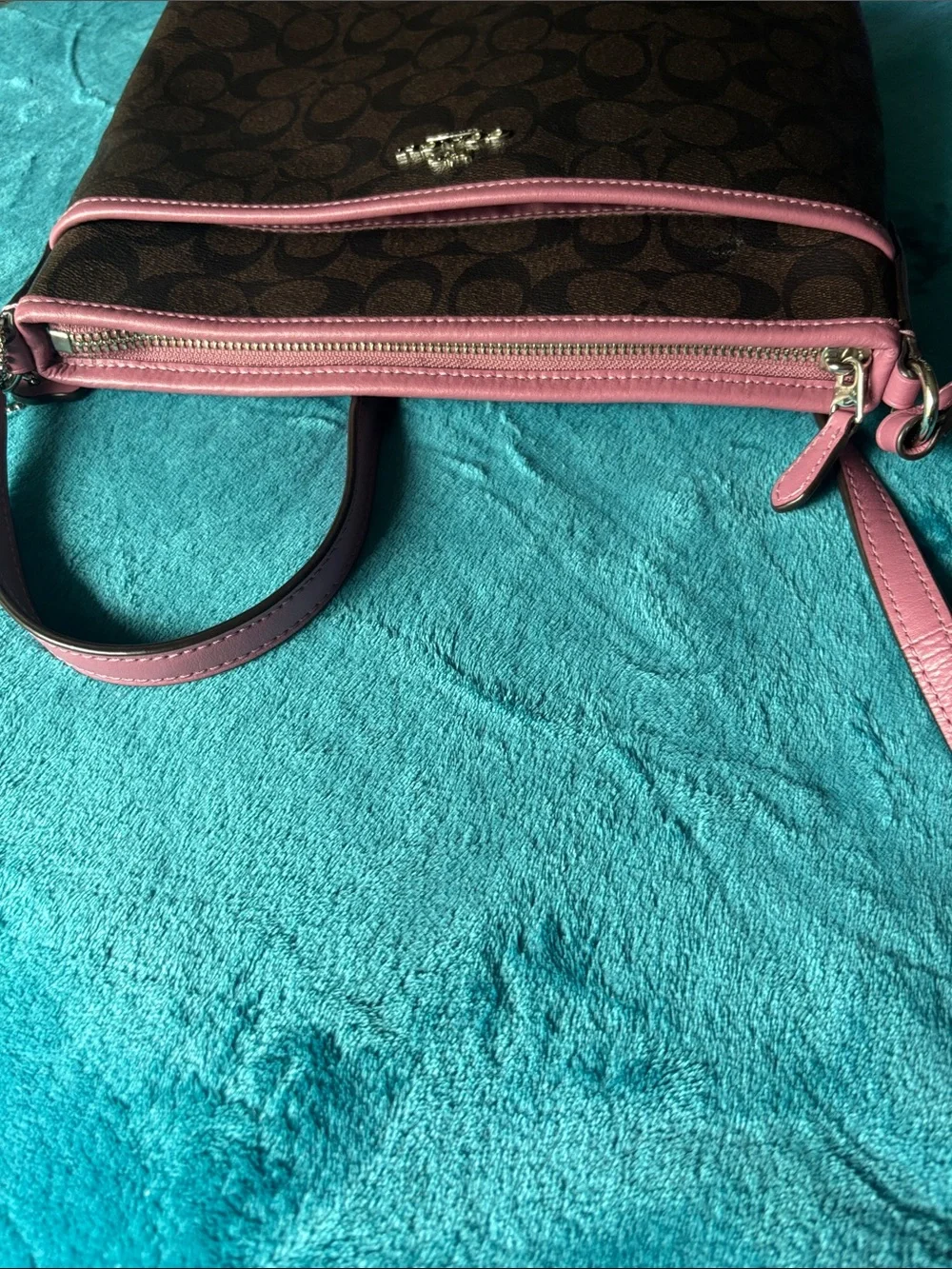 Coach Signature File Crossbody Bag - Picture 11 of 12